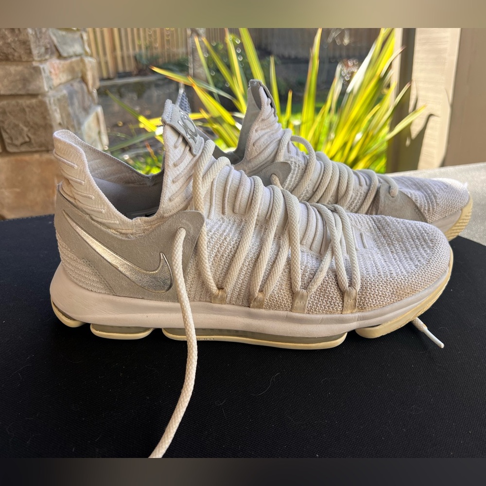 Nike KD 10 in still KD Color Sneakers Size 11